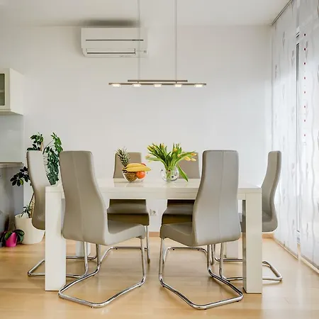 Sea Rhapsody Apartment *